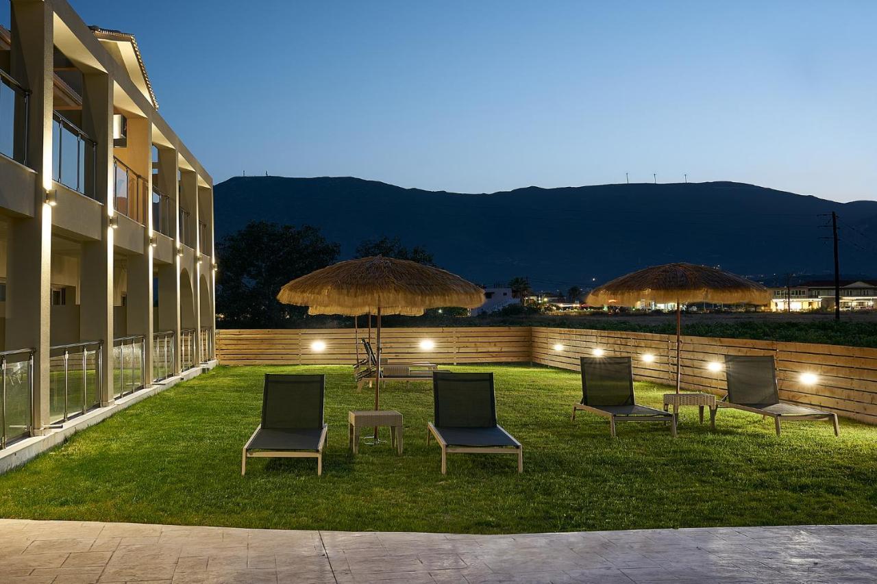 Grapevines Hotel Alikanás Exterior foto